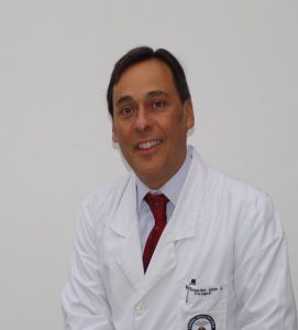 Dr. Sebastián Uribe Araya